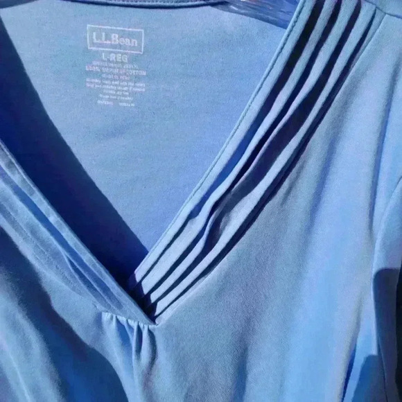 L.L.Bean Womens Top Shirt Light Blue V NECK L Cotton Made in Peru 3/4 Sleeve - Picture 3 of 6